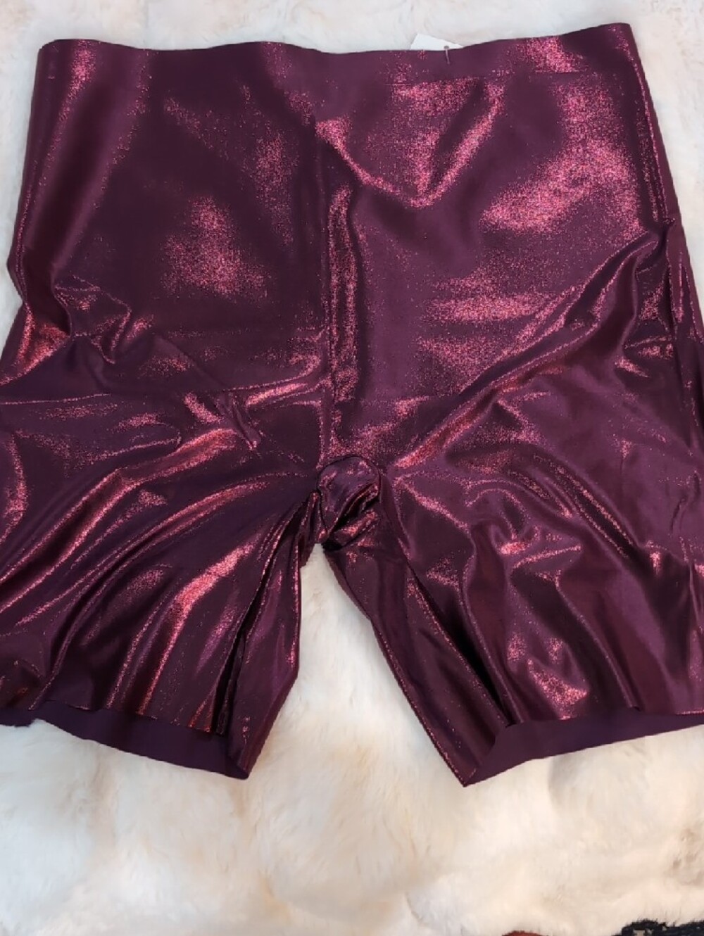 SPANX Mid-Thigh Short Luxe Shine - Picture 3 of 3
